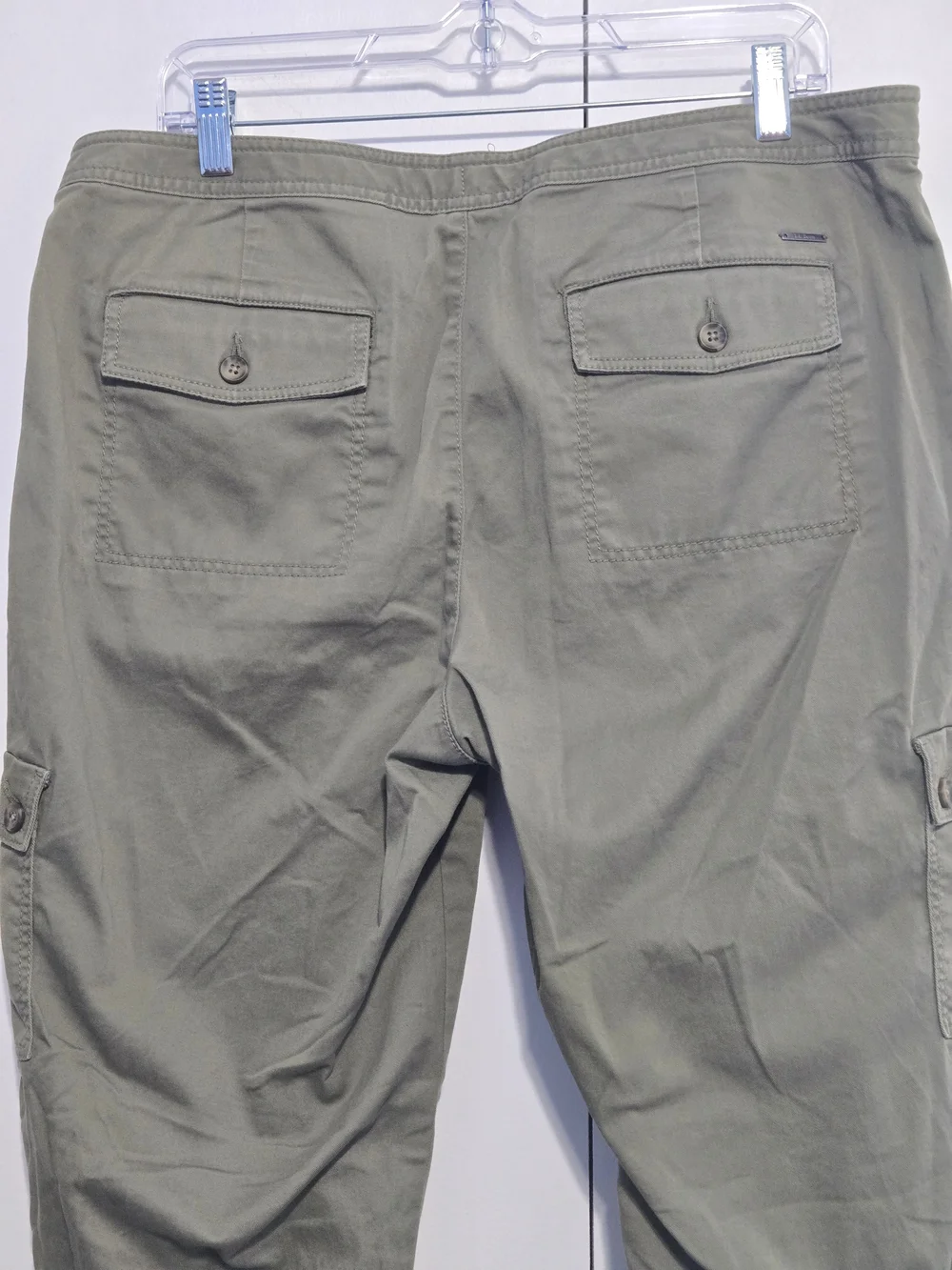 L.L.Bean Favorite Fit Olive Green Cargo Pants Women’s 16 Petite - Picture 6 of 7